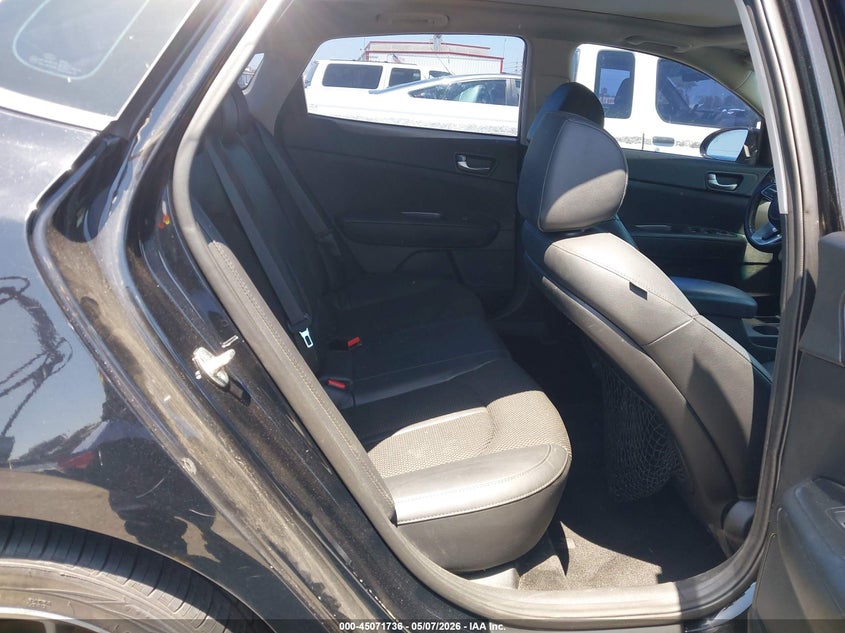 2019 Kia Optima VIN 5XXGT4L36KG365724 IAAI salvage auction — ENGINE DAMAGE, Salvage (California), sold $2,125 on 2026-07-09 (photo 8)