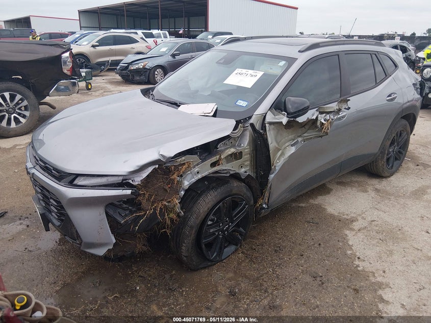 2025 Chevrolet Trax VIN KL77LKEP4SC331203 IAAI salvage auction — LEFT SIDE, Salvage (Texas), sold $4,025 on 2026-07-21 (photo 2)