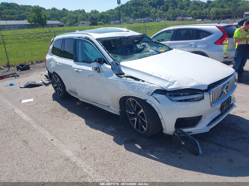 2022 Volvo Xc90 VIN YV4H600Z3N1848677 IAAI salvage auction — ROLLOVER, Junk (Missouri), sold $625 on 2026-07-31 (photo 1)