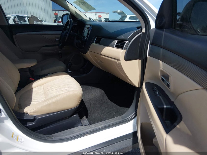 2016 Mitsubishi Outlander VIN JA4AZ3A30GZ005378 IAAI salvage auction — RIGHT FRONT, Salvage (Missouri), sold $1,300 on 2026-07-16 (photo 5)