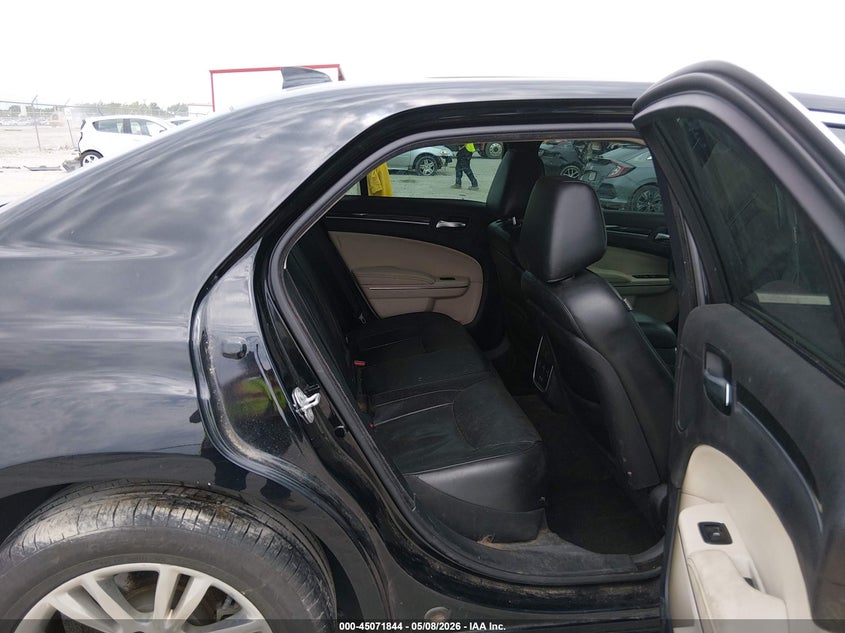 2017 Chrysler 300c VIN 2C3CCAEG4HH591168 IAAI salvage auction — FRONT END, Salvage (Illinois), sold $800 on 2026-07-07 (photo 8)