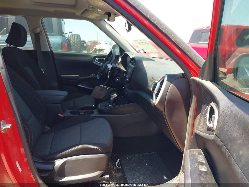 2021 Kia Soul VIN KNDJ63AU7M7127248 IAAI salvage auction — LEFT SIDE, Salvage (Texas), sold $2,000 on 2026-07-21 (photo 5)