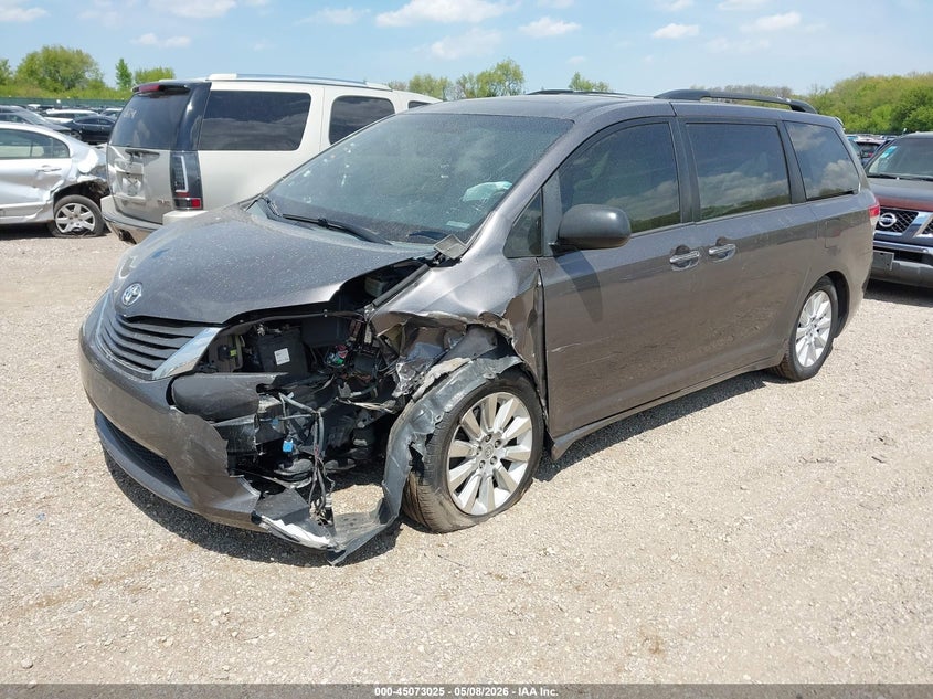 2013 Toyota Sienna VIN 5TDDK3DC5DS063180 IAAI salvage auction — LEFT FRONT, Salvage (Illinois), sold $2,000 on 2026-07-22 (photo 2)