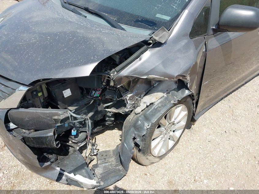 2013 Toyota Sienna VIN 5TDDK3DC5DS063180 IAAI salvage auction — LEFT FRONT, Salvage (Illinois), sold $2,000 on 2026-07-22 (photo 6)