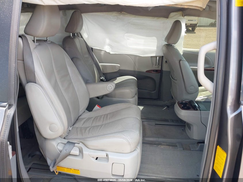 2013 Toyota Sienna VIN 5TDDK3DC5DS063180 IAAI salvage auction — LEFT FRONT, Salvage (Illinois), sold $2,000 on 2026-07-22 (photo 8)