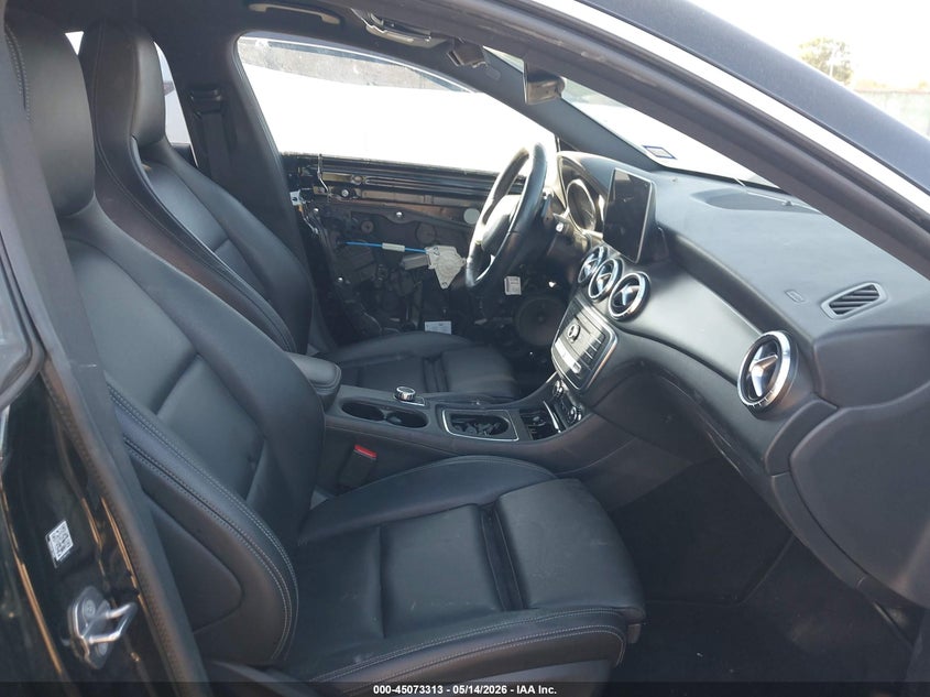 2019 Mercedes-benz Cla-klasse VIN WDDSJ4EB0KN710860 IAAI salvage auction — FRONT & REAR, Original (Texas), sold $2,150 on 2026-07-29 (photo 5)