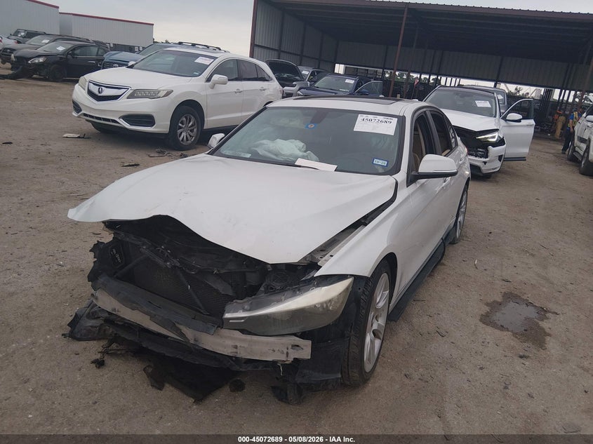 2015 BMW 3er VIN WBA3B1G50FNT63437 IAAI salvage auction — INTERIOR BURN, Salvage (Texas), sold $525 on 2026-07-21 (photo 2)