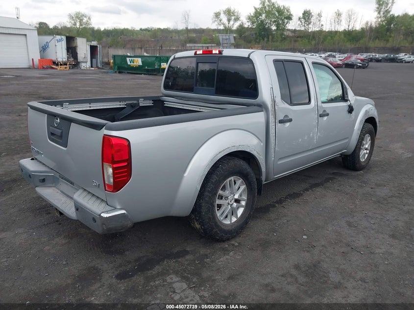 2016 Nissan Navara (frontier) VIN 1N6AD0ER2GN766225 IAAI salvage auction — RIGHT SIDE, Salvage (Pennsylvania), sold $3,000 on 2026-07-24 (photo 4)