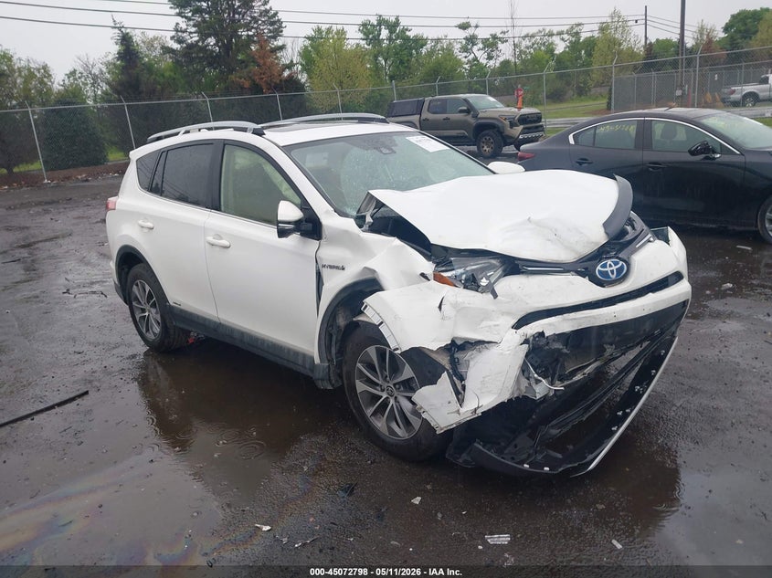 2017 Toyota Rav 4 VIN JTMRJREV0HD088968 IAAI salvage auction — FRONT END, Salvage (Virginia), sold $3,300 on 2026-07-21 (photo 1)