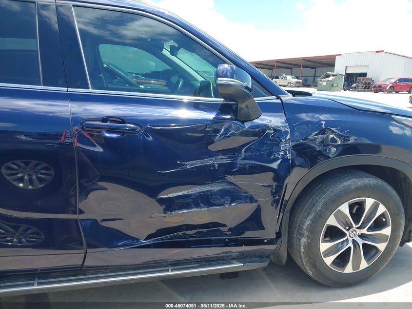 2021 Toyota Highlander VIN 5TDGZRAH6MS033598 IAAI salvage auction — REAR END, Original (Texas), sold $13,950 on 2026-07-07 (photo 6)