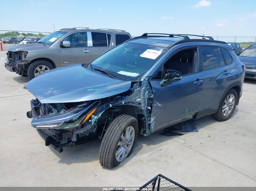 2025 Toyota Corolla cross VIN 7MUCAAAG6SV150499 IAAI salvage auction — FRONT END, Salvage (Texas), sold $7,800 on 2026-07-10 (photo 2)