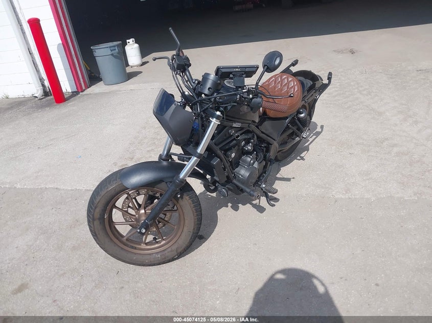 2024 Honda Cmx500 VIN MLHPC560XR5700275 IAAI salvage auction — FRONT END, Rebuildable (Florida), sold $1,250 on 2026-07-15 (photo 2)