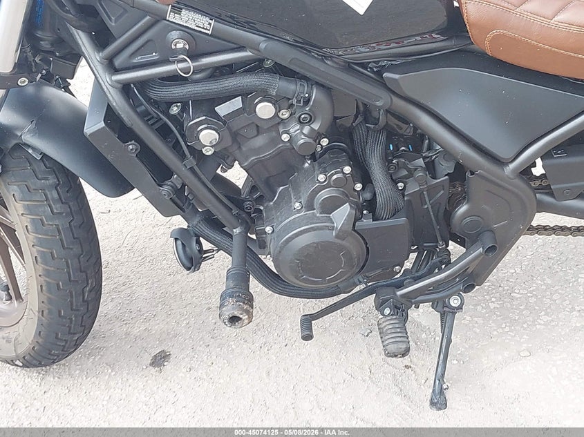 2024 Honda Cmx500 VIN MLHPC560XR5700275 IAAI salvage auction — FRONT END, Rebuildable (Florida), sold $1,250 on 2026-07-15 (photo 9)