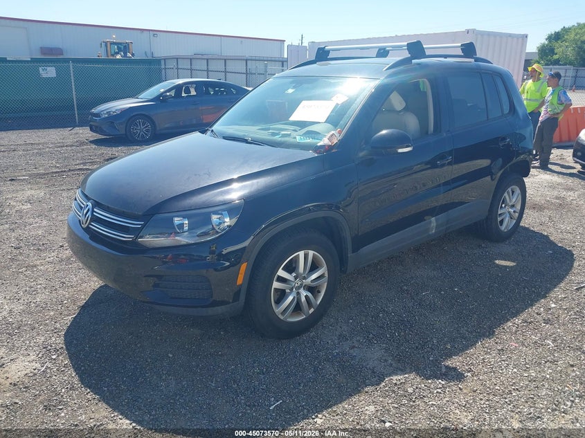 2017 Volkswagen Tiguan VIN WVGBV7AX1HK028142 IAAI salvage auction — REAR END, Clear (Oklahoma), sold $2,250 on 2026-07-07 (photo 2)