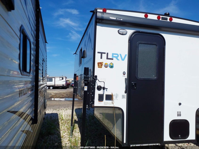 2025 Travel lite Other VIN TTCCU1707S1010527 IAAI salvage auction — FRONT END, Clear (Michigan), sold $7,350 on 2026-07-07 (photo 3)