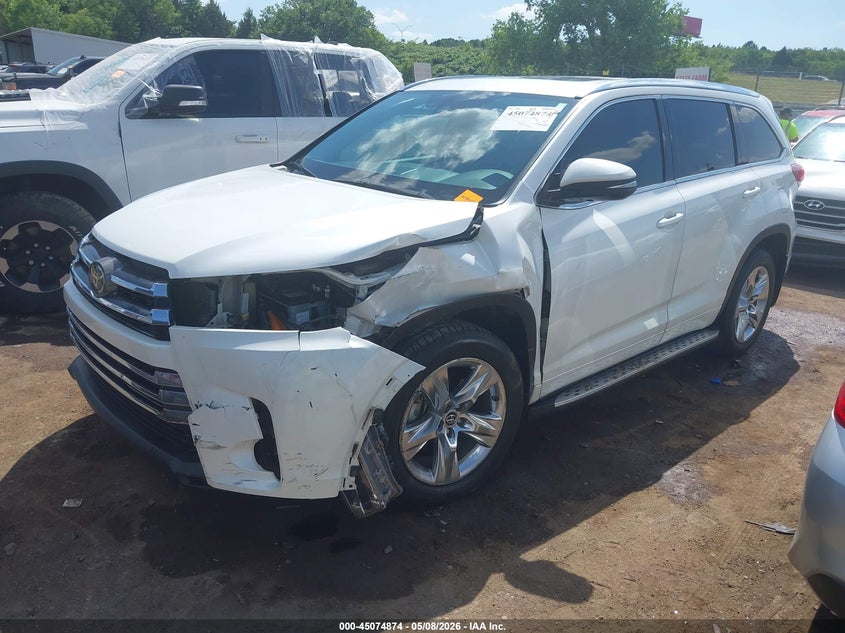2018 Toyota Highlander VIN 5TDYZRFH6JS278863 IAAI salvage auction — LEFT SIDE, Clear (Oklahoma), sold $14,050 on 2026-07-15 (photo 2)