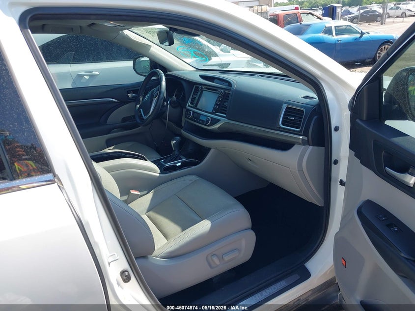 2018 Toyota Highlander VIN 5TDYZRFH6JS278863 IAAI salvage auction — LEFT SIDE, Clear (Oklahoma), sold $14,050 on 2026-07-15 (photo 5)