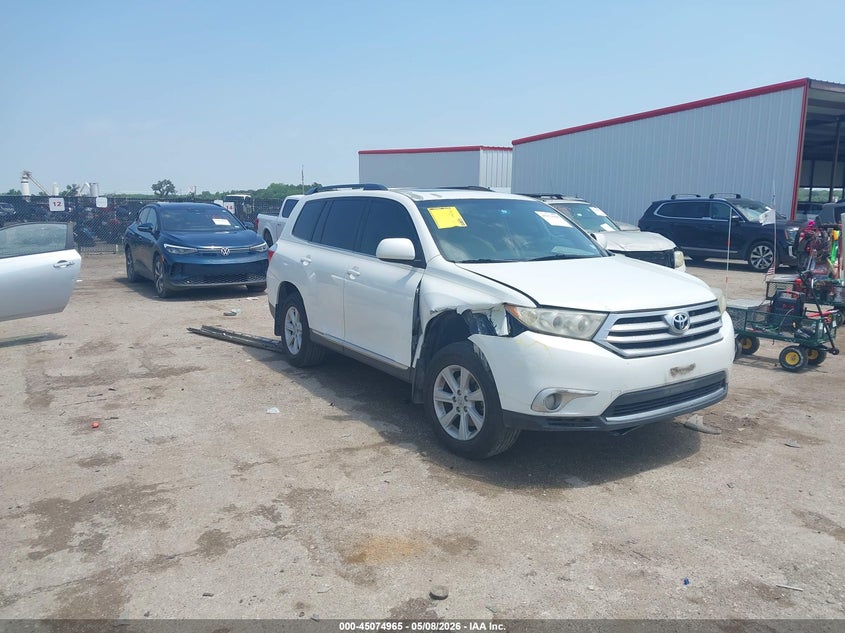 2013 Toyota Highlander VIN 5TDZK3EH1DS101147 IAAI salvage auction — RIGHT FRONT, Original (Texas), sold $2,400 on 2026-07-21 (photo 1)