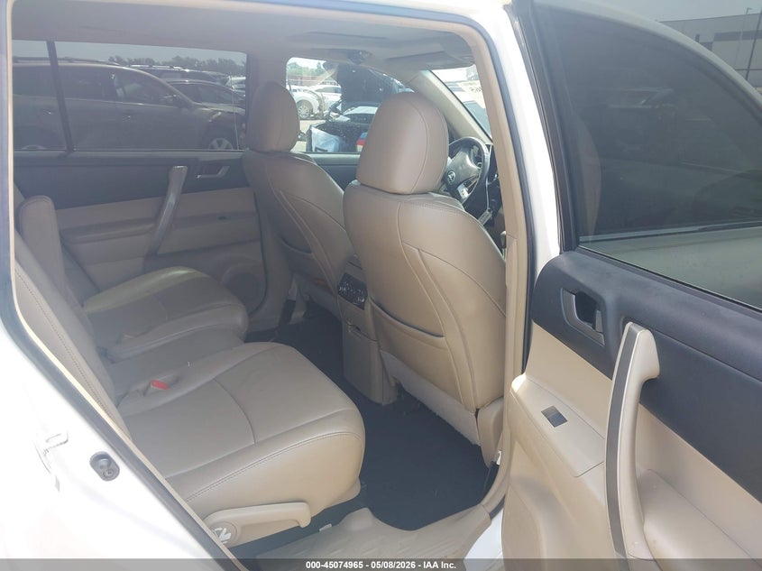 2013 Toyota Highlander VIN 5TDZK3EH1DS101147 IAAI salvage auction — RIGHT FRONT, Original (Texas), sold $2,400 on 2026-07-21 (photo 8)