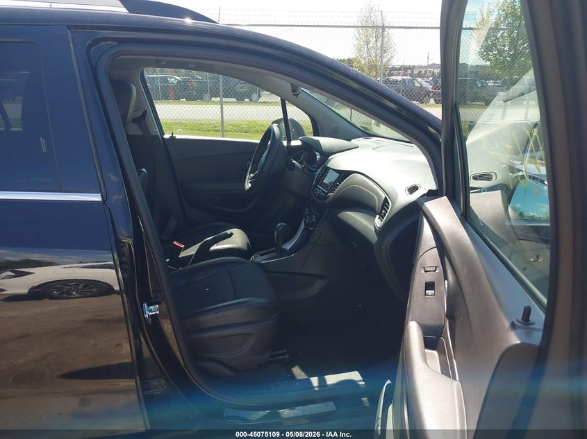 2019 Chevrolet Trax VIN KL7CJPSB2KB901098 IAAI salvage auction — RIGHT FRONT, Clear (Virginia), sold $1,350 on 2026-07-14 (photo 5)