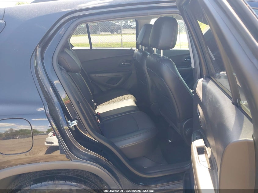 2019 Chevrolet Trax VIN KL7CJPSB2KB901098 IAAI salvage auction — RIGHT FRONT, Clear (Virginia), sold $1,350 on 2026-07-14 (photo 8)