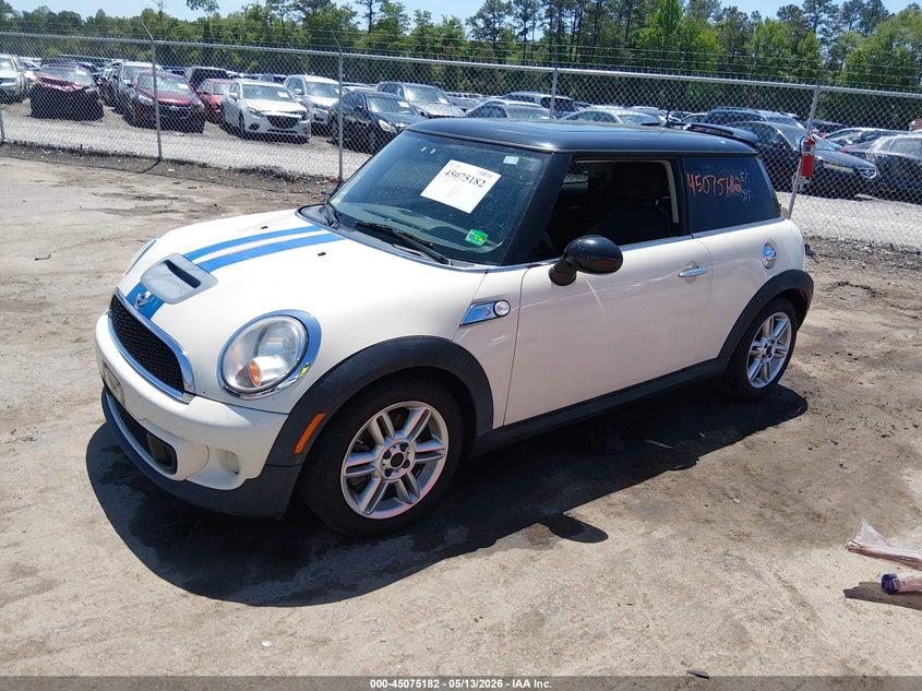 2011 Mini Cooper VIN WMWSV3C52BTY23241 IAAI salvage auction — REAR END, Clear (Virginia), sold $850 on 2026-07-17 (photo 2)