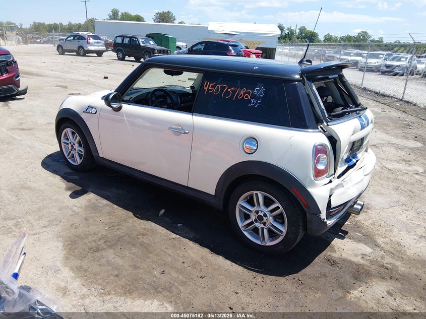 2011 Mini Cooper VIN WMWSV3C52BTY23241 IAAI salvage auction — REAR END, Clear (Virginia), sold $850 on 2026-07-17 (photo 3)