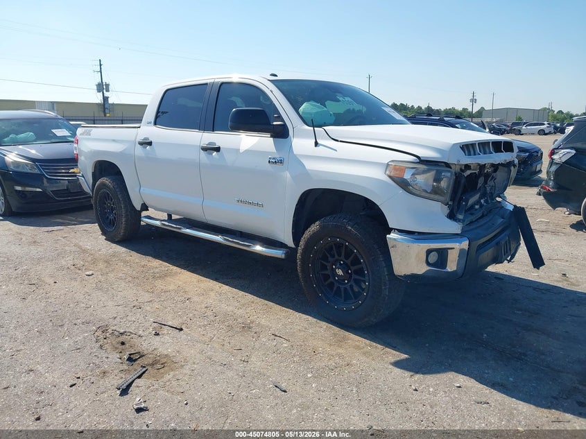 2018 Toyota Tundra VIN 5TFDW5F19JX691437 IAAI salvage auction — FRONT END, Original (Texas), sold $14,050 on 2026-07-08 (photo 1)