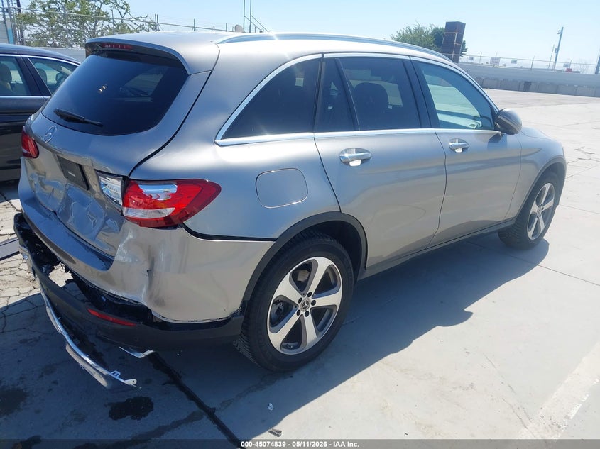 2019 Mercedes-benz VIN WDC0G4JB8KV127890 IAAI salvage auction — REAR END, Salvage (California), sold $8,600 on 2026-08-05 (photo 4)