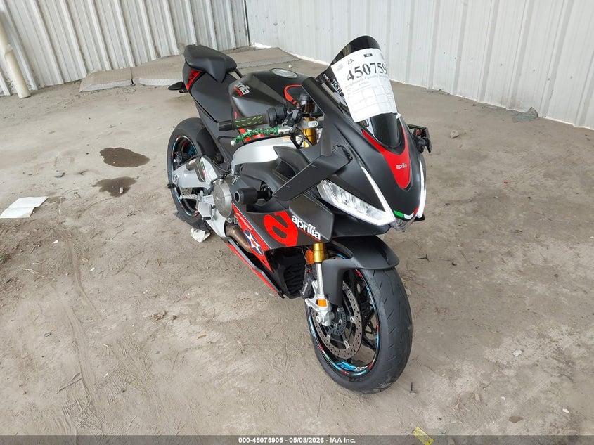 2025 Aprilia Rs VIN ZD4KSUG08SS003739 IAAI salvage auction — LEFT FRONT, Salvage (Texas), sold $3,650 on 2026-07-29 (photo 1)