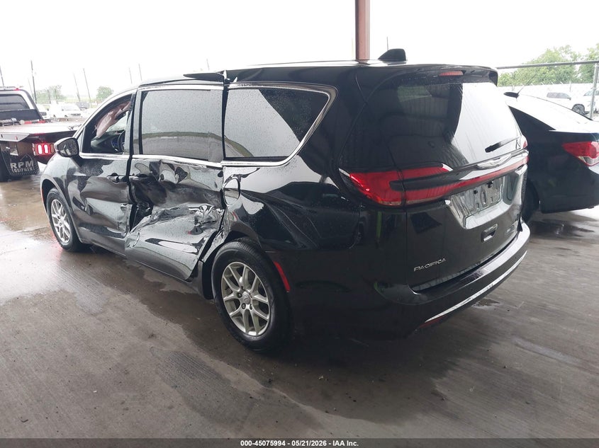 2026 Chrysler Pacifica VIN 2C4RC1BG5TR152753 IAAI salvage auction — LEFT SIDE, Salvage (Texas), sold $9,200 on 2026-07-31 (photo 3)