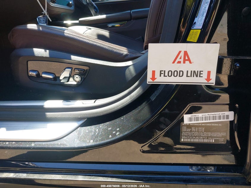 2018 BMW 7er VIN WBA7F2C54JB238713 IAAI salvage auction — WATER/FLOOD, Mv-907A (New York), sold $5,850 on 2026-08-18 (photo 6)