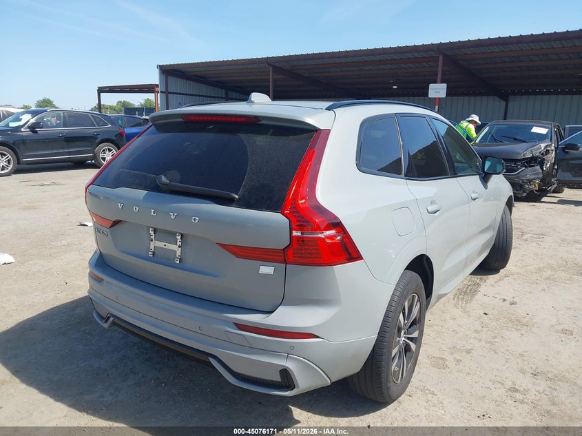2024 Volvo Xc60 VIN YV4H60DK6R1847204 IAAI salvage auction — UNKNOWN, Salvage (California), sold $12,600 on 2026-07-29 (photo 4)