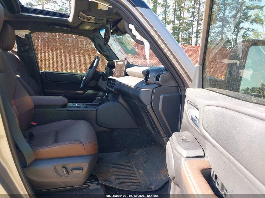2025 Toyota Land cruiser VIN JTEABFAJ7SK048204 IAAI salvage auction — ROLLOVER, Salvage Title, sold $28,500 on 2026-07-30 (photo 5)