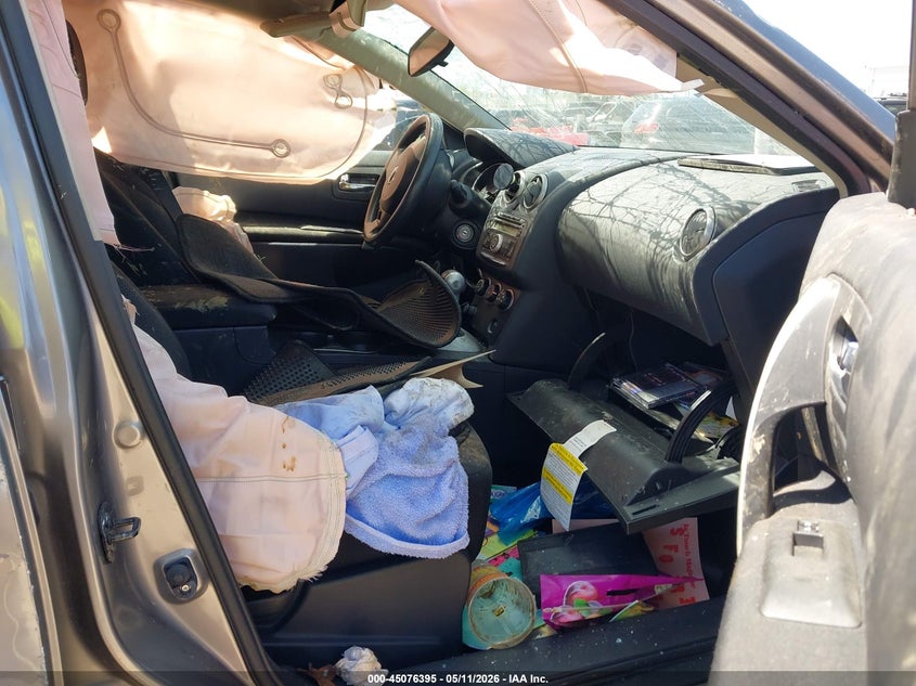 2011 Nissan Rogue VIN JN8AS5MV3BW682670 IAAI salvage auction — ROLLOVER, Salvage (Illinois), sold $350 on 2026-07-08 (photo 5)