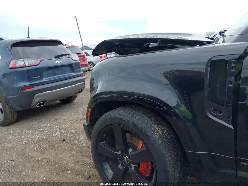2023 Land rover Defender VIN SALEXFEU6P2149794 IAAI salvage auction — FRONT END, Scrap (Michigan), sold $13,725 on 2026-07-13 (photo 6)