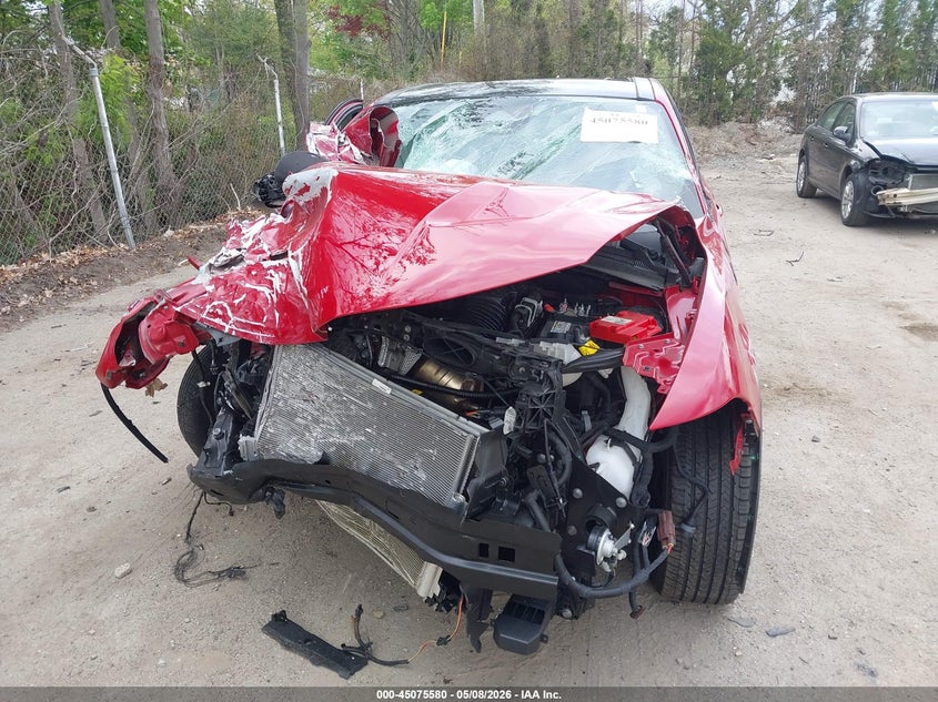 2024 Dodge Hornet VIN ZACPDFDW7R3A11483 IAAI salvage auction — ROLLOVER, Salvage (Rhode Island), sold $25 on 2026-07-28 (photo 6)