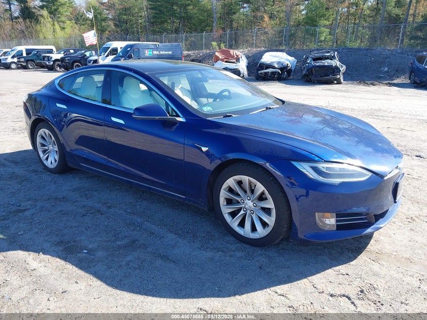 2018 Tesla Model s VIN 5YJSA1E28JF266133 — IAAI salvage auction photo
