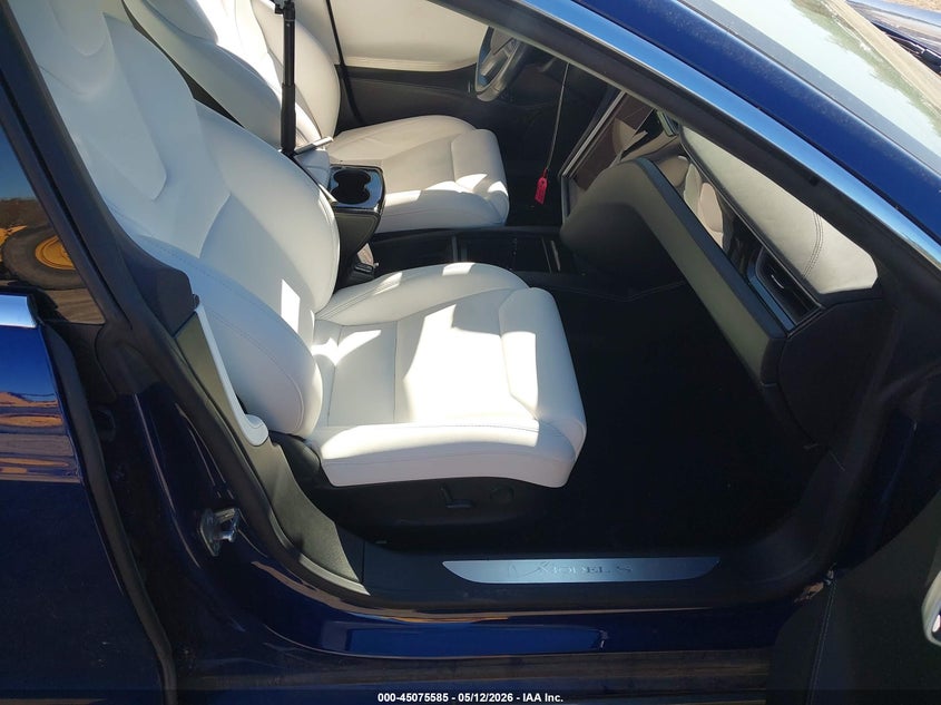 2018 Tesla Model s VIN 5YJSA1E28JF266133 IAAI salvage auction — LEFT REAR, Salvage (Massachusetts), sold $2,050 on 2026-07-30 (photo 5)