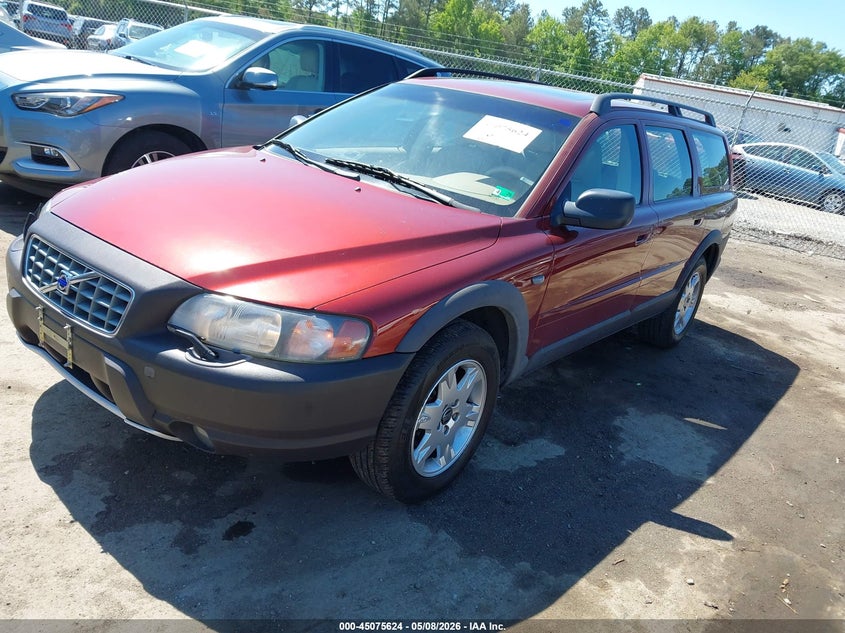 2001 Volvo V70 VIN YV1SZ58D111003501 IAAI salvage auction — NORMAL WEAR, Clear (Virginia), sold $675 on 2026-07-10 (photo 2)