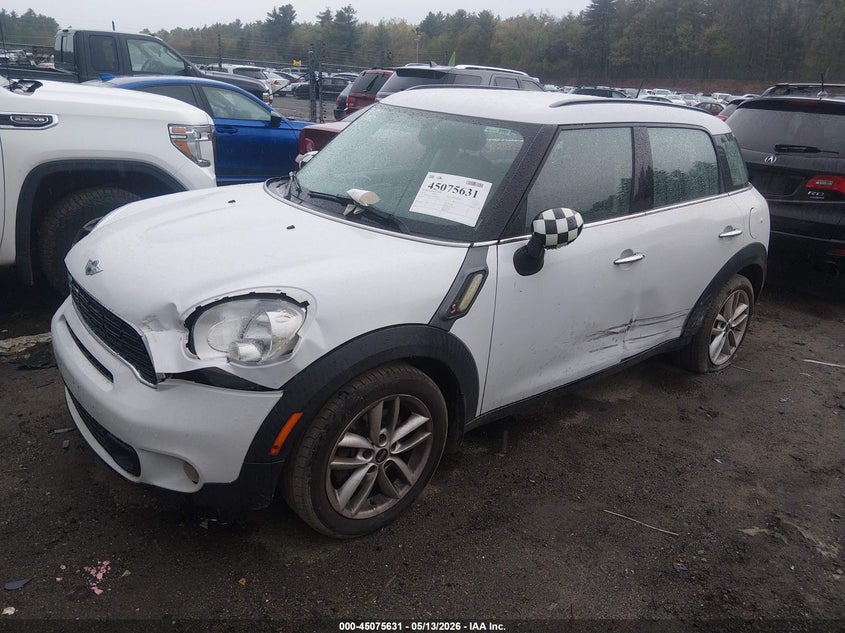 2013 Mini Countryman VIN WMWZC3C5XDWM28472 IAAI salvage auction — LEFT SIDE, Clear (Massachusetts), sold $425 on 2026-07-17 (photo 2)