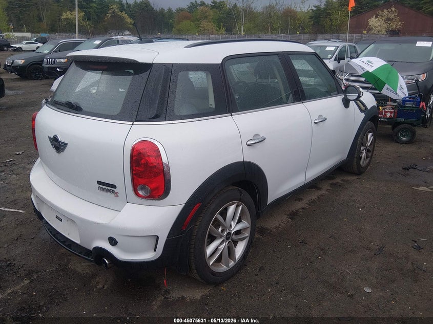 2013 Mini Countryman VIN WMWZC3C5XDWM28472 IAAI salvage auction — LEFT SIDE, Clear (Massachusetts), sold $425 on 2026-07-17 (photo 4)
