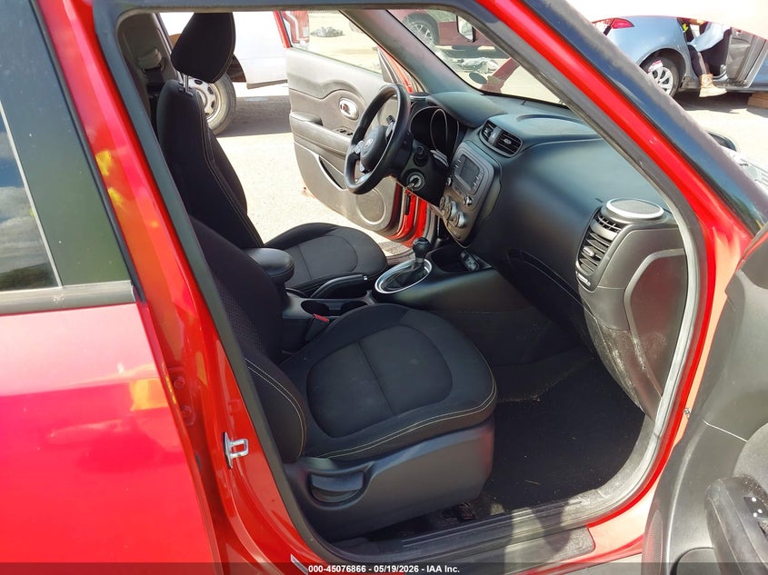 2015 Kia Soul VIN KNDJP3A5XF7769858 IAAI salvage auction — NORMAL WEAR, Clear (Hawaii), sold $400 on 2026-07-28 (photo 5)