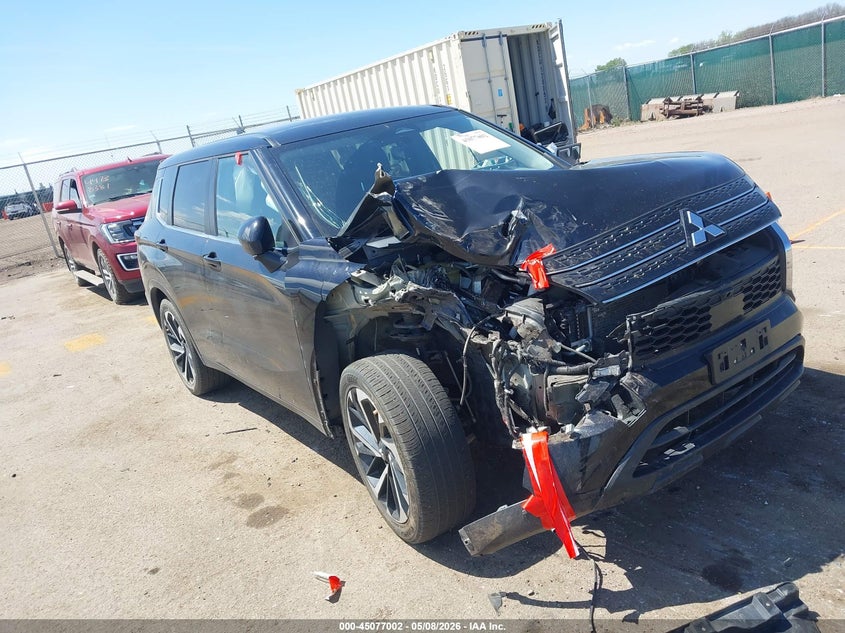 2022 Mitsubishi Outlander VIN JA4J4TA86NZ040501 IAAI salvage auction — RIGHT FRONT, Regular (South Dakota), sold $4,950 on 2026-07-14 (photo 1)