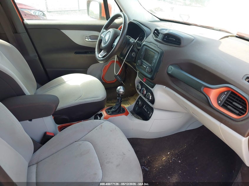2015 Jeep Renegade VIN ZACCJBBH7FPC20747 IAAI salvage auction — FRONT END, Salvage Title, sold $2,500 on 2026-08-13 (photo 5)