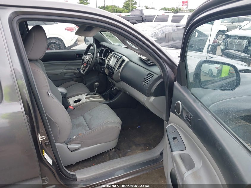 2015 Toyota Tacoma VIN 5TFLU4EN7FX133979 IAAI salvage auction — FRONT END, Salvage Title, sold $7,700 on 2026-07-31 (photo 5)