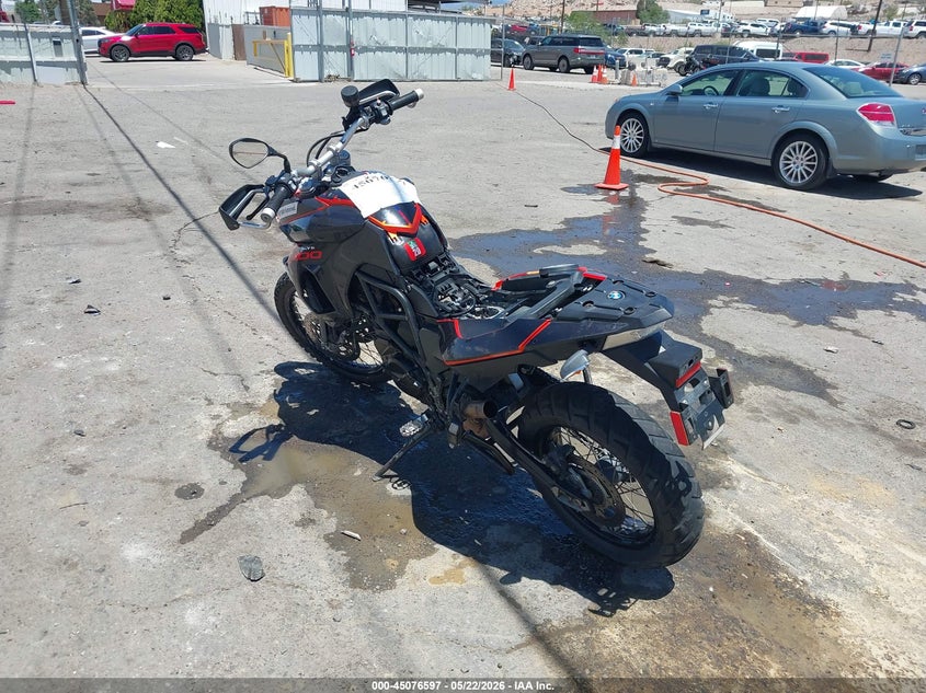 2011 BMW F 800 VIN WB1022909BZU03351 IAAI salvage auction — ALL OVER, Salvage (New Mexico), sold $125 on 2026-07-29 (photo 3)