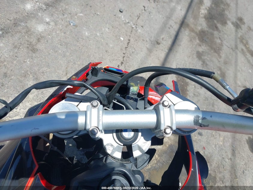 2011 BMW F 800 VIN WB1022909BZU03351 IAAI salvage auction — ALL OVER, Salvage (New Mexico), sold $125 on 2026-07-29 (photo 7)