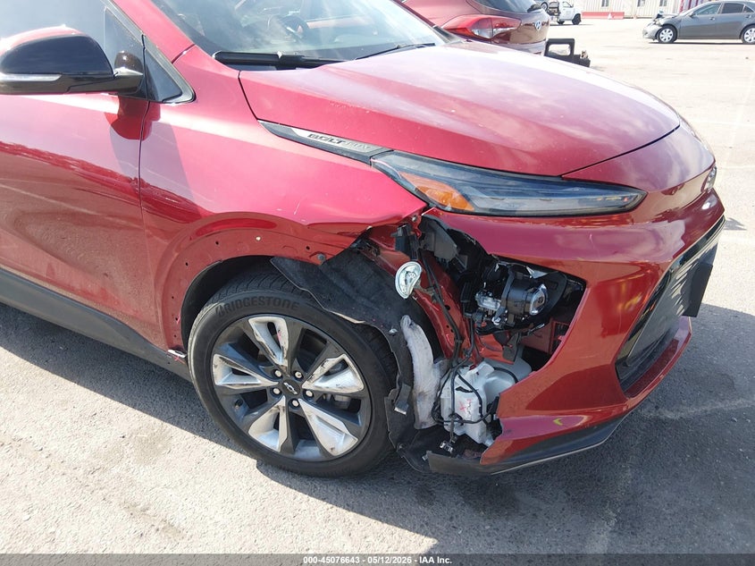 2022 Chevrolet Bolt euv VIN 1G1FY6S08N4114078 IAAI salvage auction — RIGHT FRONT, Salvage (California), sold $7,300 on 2026-08-06 (photo 6)