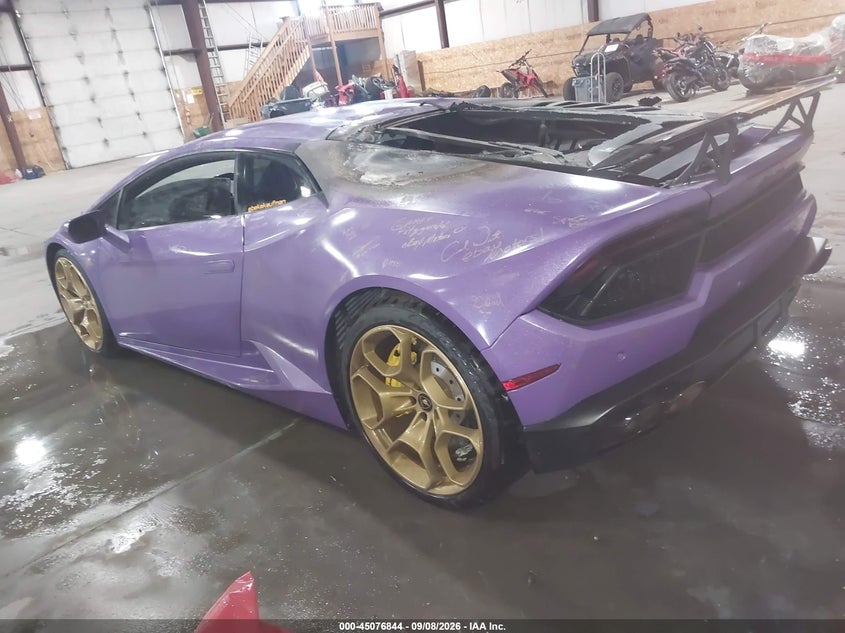 2019 Lamborghini Huracan VIN ZHWUC2ZF4KLA12028 IAAI salvage auction — REAR END, Salvage (Utah), sold $90,000 on 2026-10-05 (photo 3)